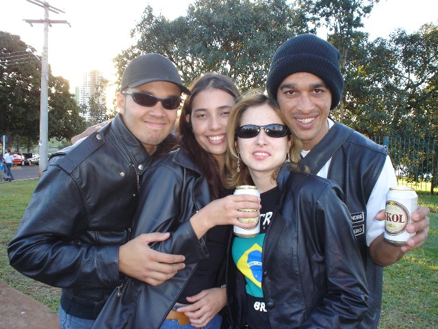 Foto - Alexandre e amigos.JPG